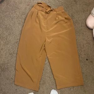 Rue 21 flowy, capri pants medium